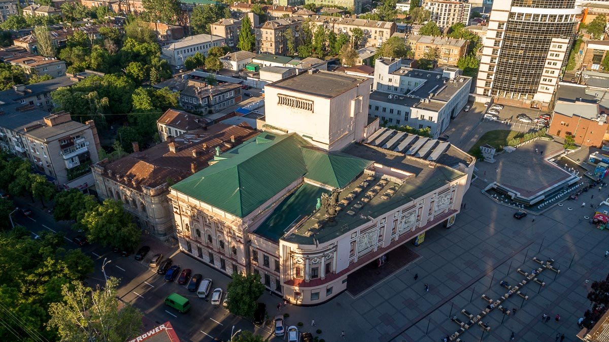 На сегодняшний день здание театра является памятником архитектуры национального значения