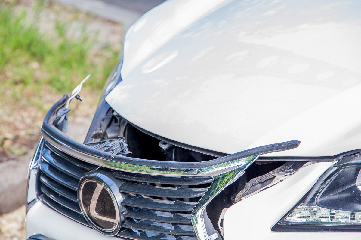 Повреждения на Lexus Повреждения на Lexus