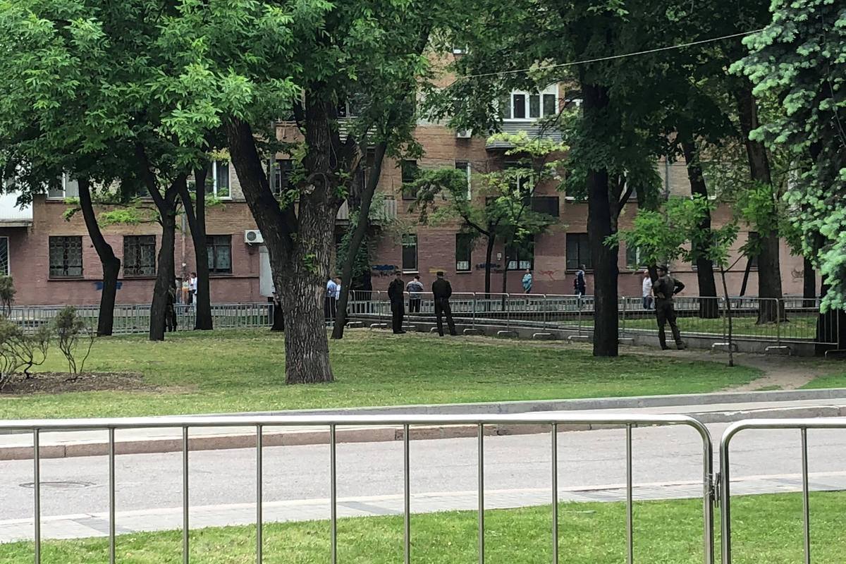 Полицейские патрулируют в усиленном режиме Полицейские патрулируют в усиленном режиме