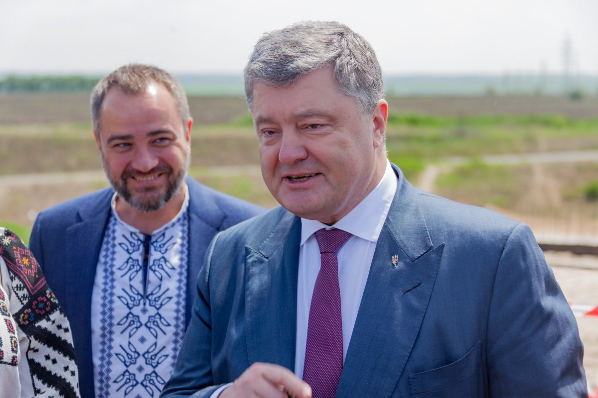 Петр Алексеевич во время визита на стройку Петр Алексеевич во время визита на стройку