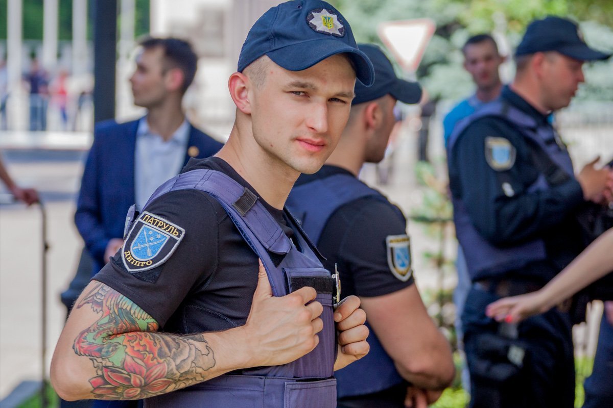 Служити та захищати :)