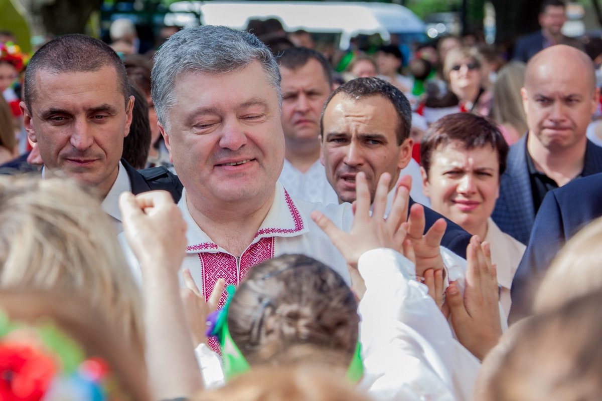 Нельзя просто так пройти и не дать "пятиш" Президенту