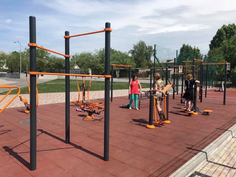 Спортивная площадка для детей и взрослых