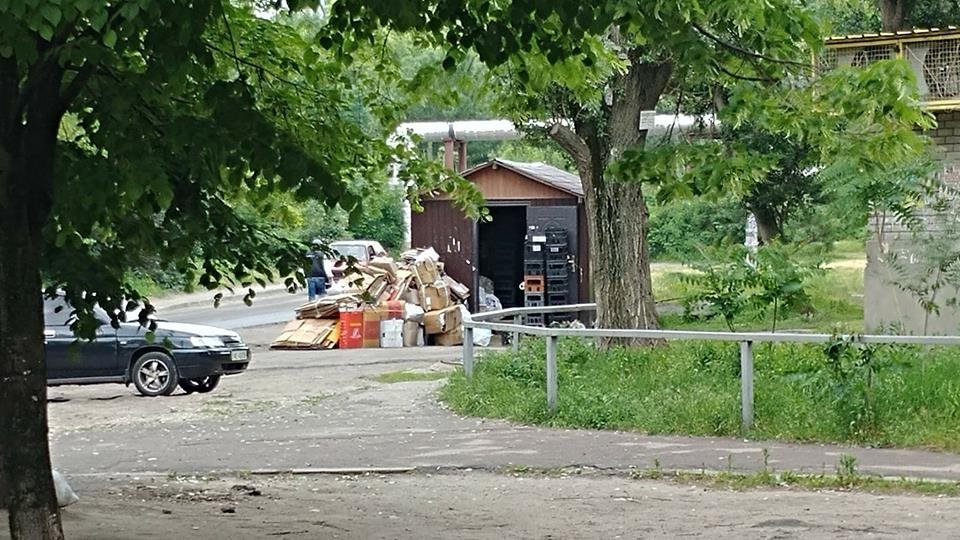 В Днепре продолжается борьба с МАФами