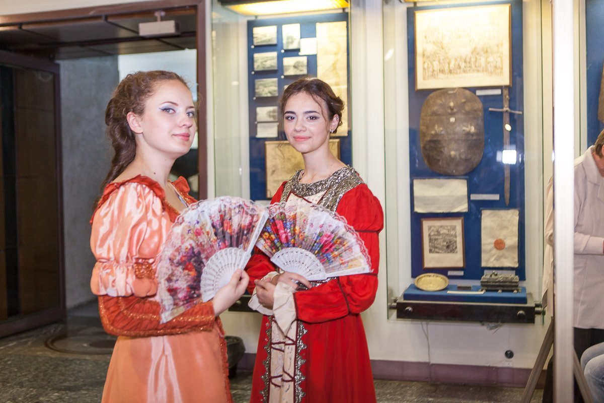 Находиться здесь, в компании самых интересных исторических персонажей, было интересно и взрослым, и детям Находиться здесь, в компании самых интересных исторических персонажей, было интересно и взрослым, и детям