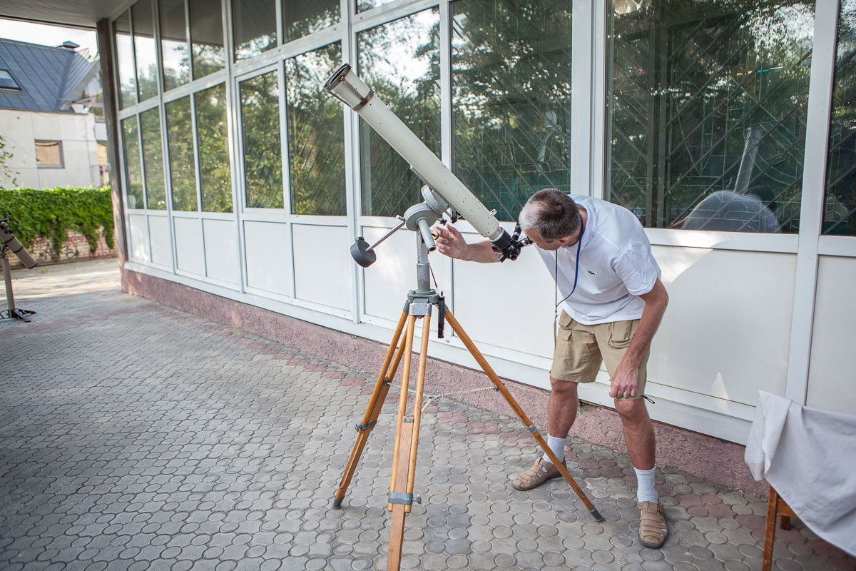 Изюминкой стали телескопические наблюдения за самой яркой планетой Солнечной системы Венерой до захода Солнца, а ночью — за газовым гигантом Юпитером Изюминкой стали телескопические наблюдения за самой яркой планетой Солнечной системы Венерой до захода Солнца, а ночью — за газовым гигантом Юпитером