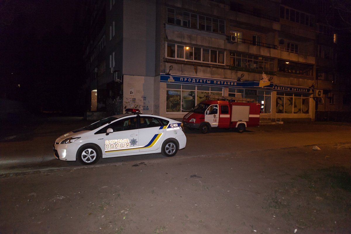 На место сразу выехали сотрудники патрульной полиции и ГСЧС