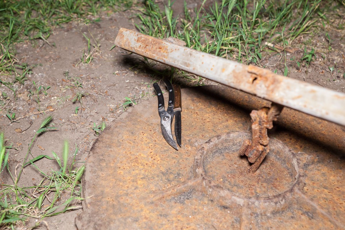 На Калиновой, 76, резали кабеля На Калиновой, 76, резали кабеля