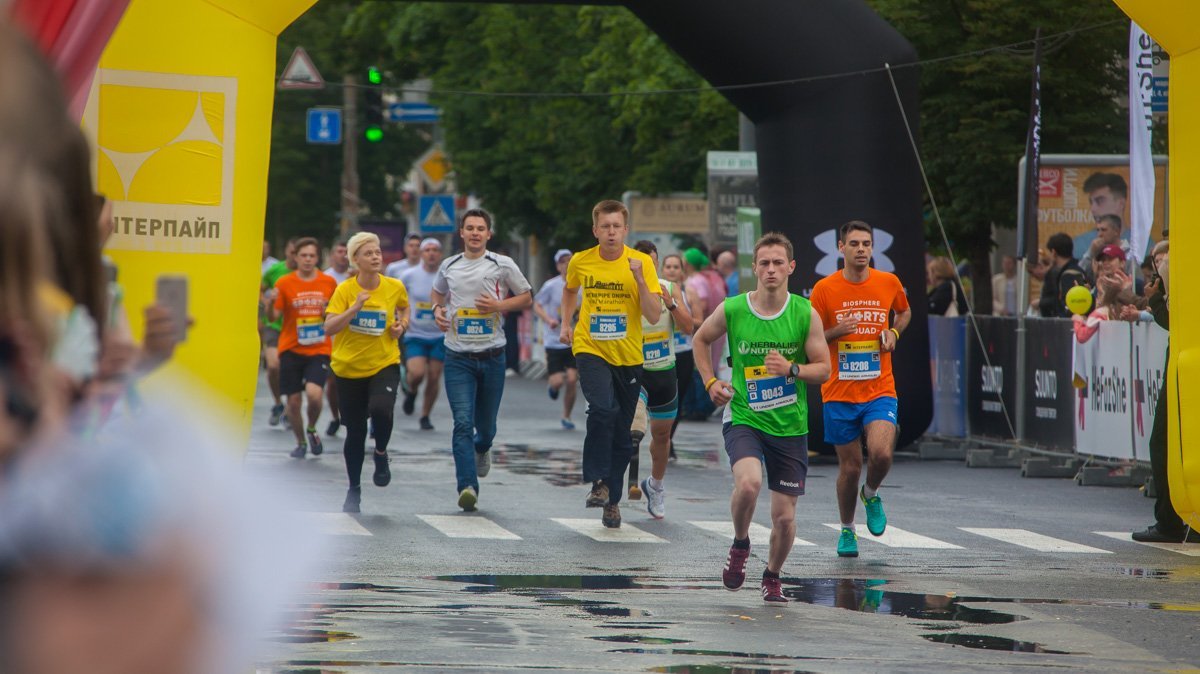 За состоянием спортсменов следили медики, полицейские и спасатели