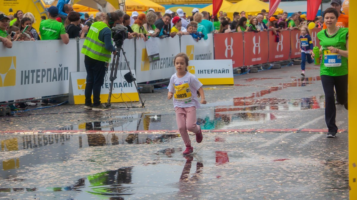 Дети также могли попробовать свои силы в забегах