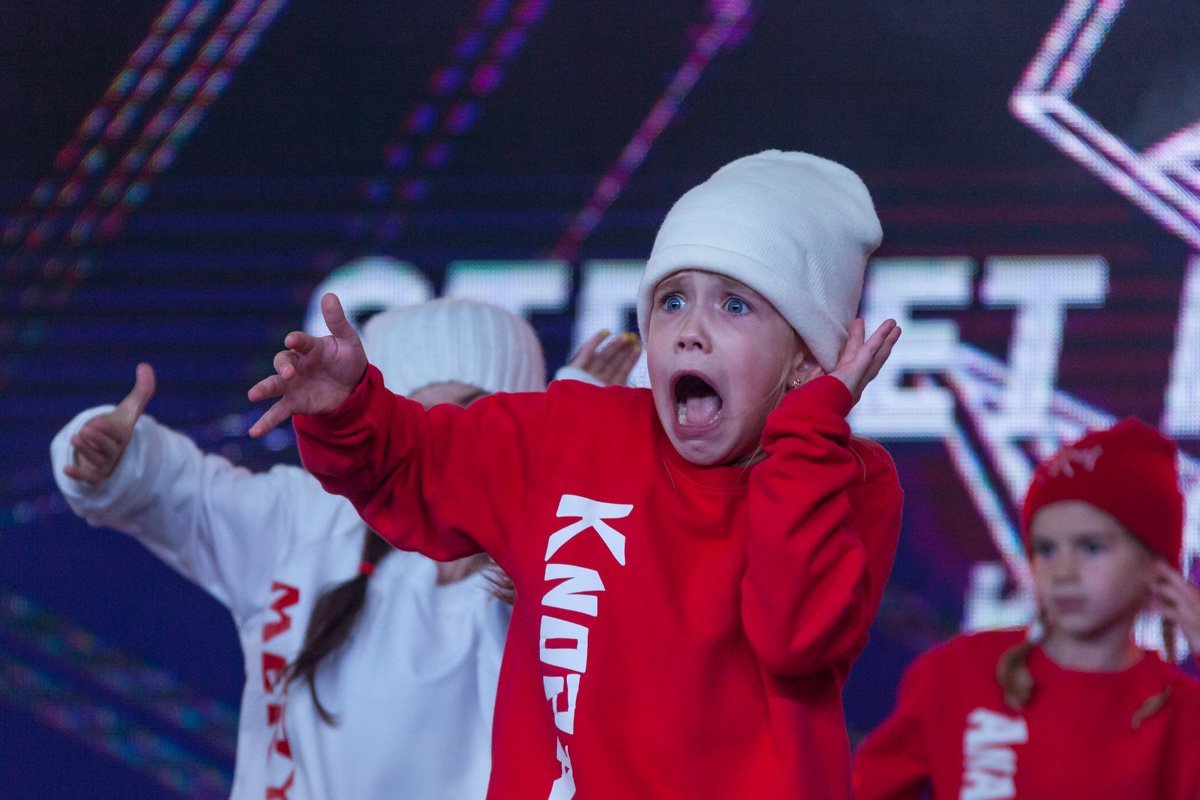 В танце есть немного безумия которое приносит всем большую пользу В танце есть немного безумия которое приносит всем большую пользу