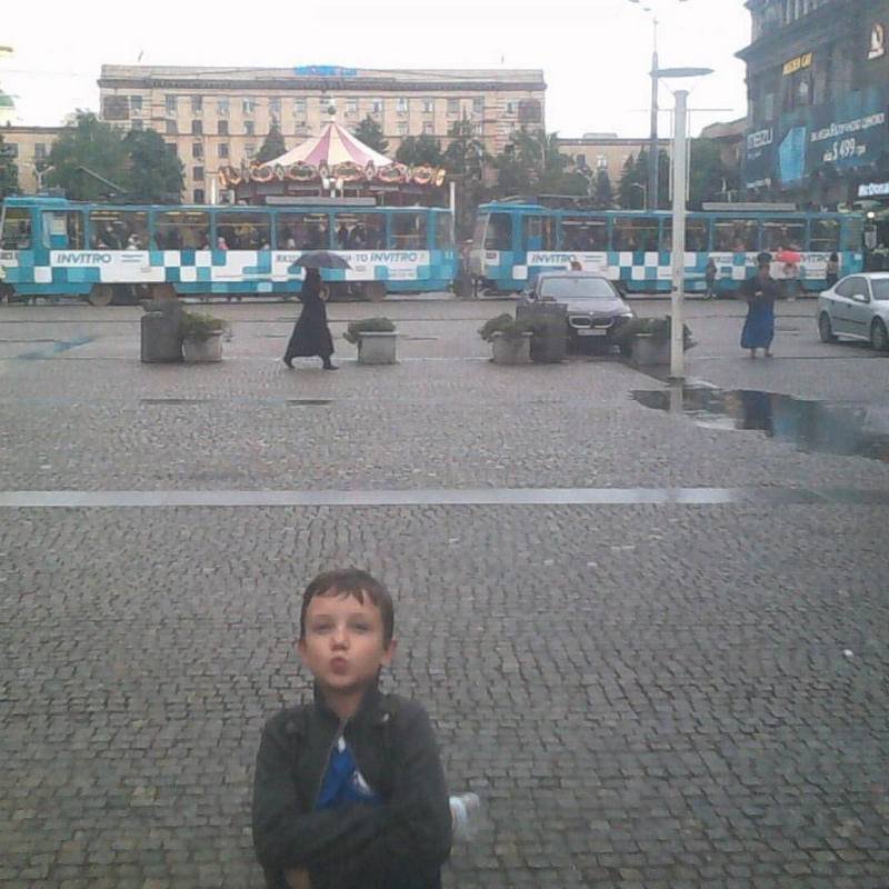 Иди ко мне, в мои объятья, я страсти полон, я люблю