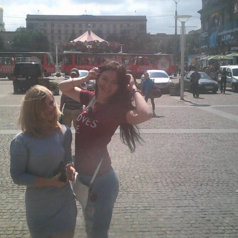 Давай сфоткаемся, только чур я по центру