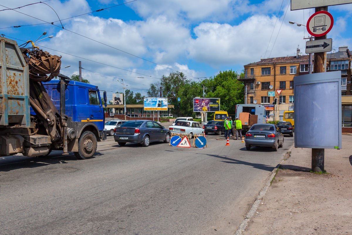 Движение на данном участке частично затруднено