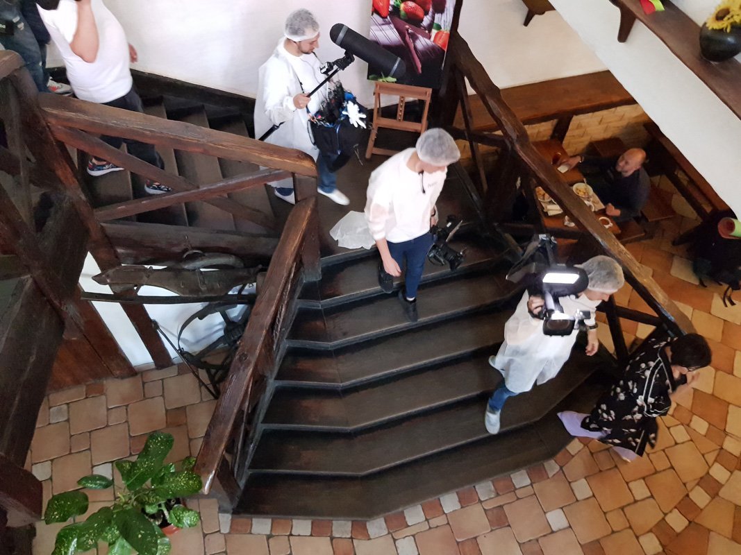 Съемочная группа была повсюду Съемочная группа была повсюду