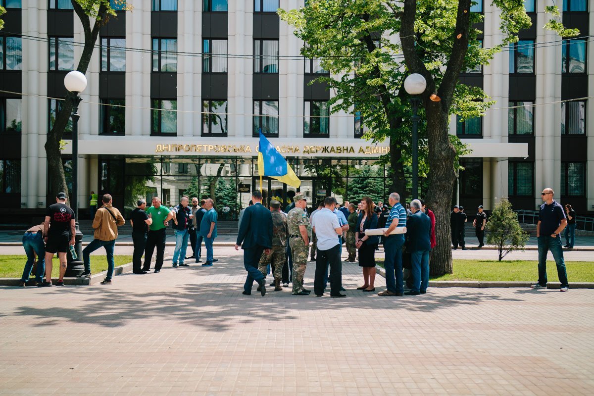 Людей было не много, но негатива хватило на всех Людей было не много, но негатива хватило на всех