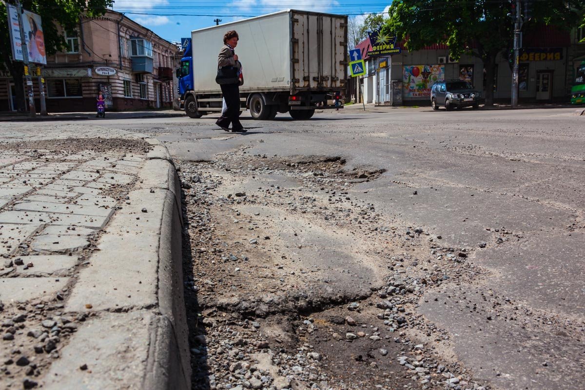 Перекресток с проспектом Нигояна