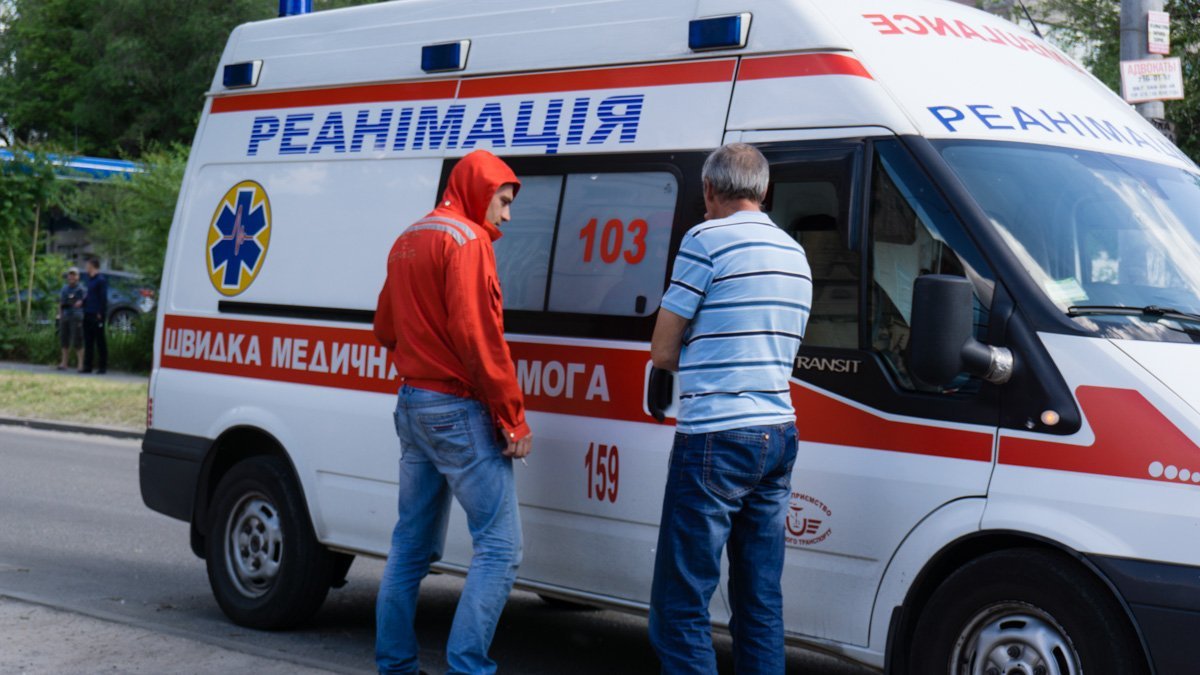 Для оказания помощи вымышленным пострадавшим на место приехали медики