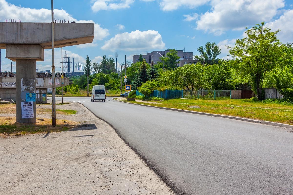 На сегодняшний день дорога на улице находится в отличном состоянии
