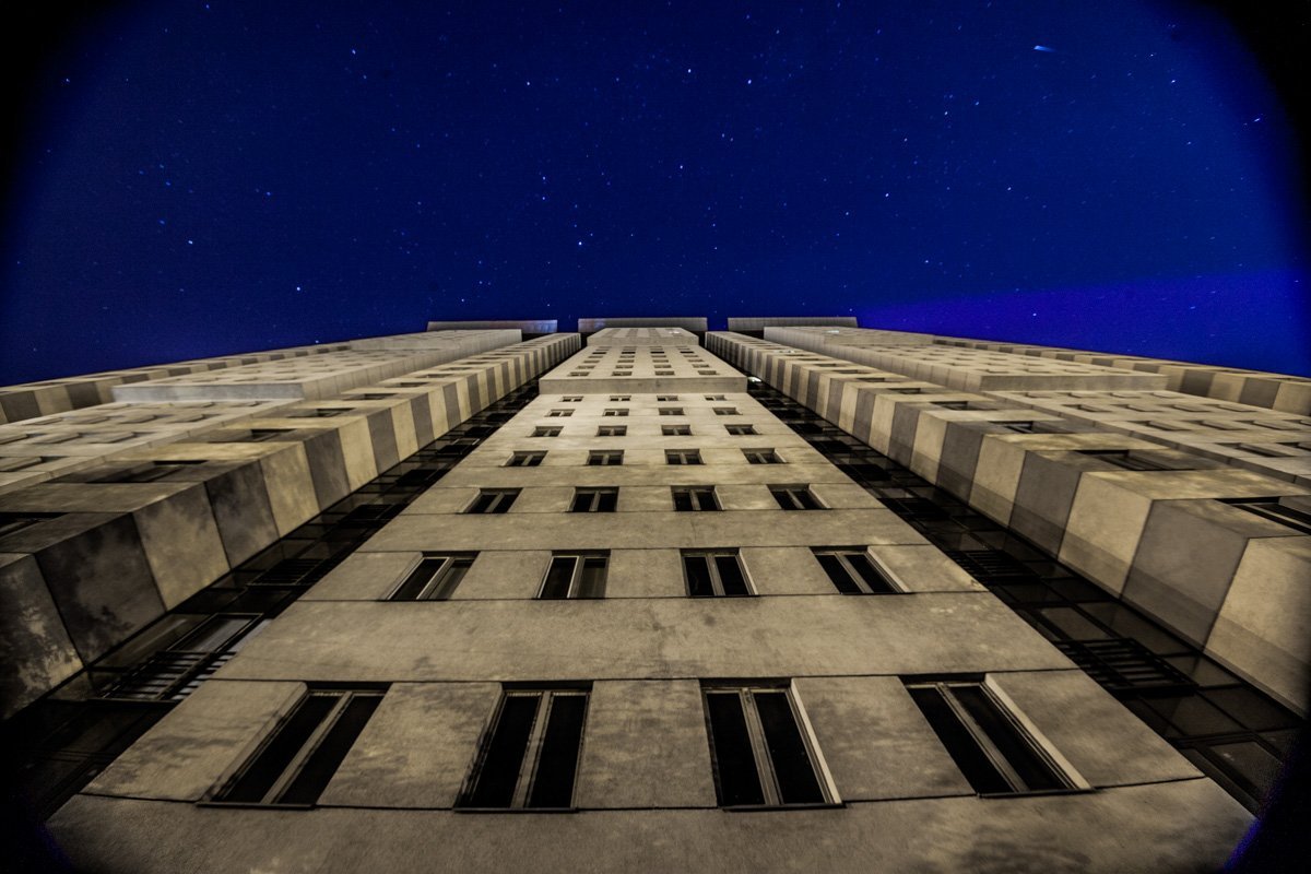 Величие построек поражает сознание Величие построек поражает сознание