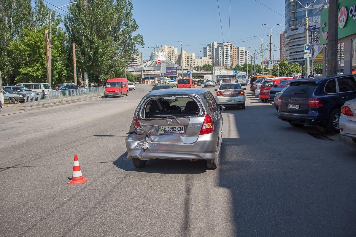 Возле ресторана "Сушия" произошло ДТП