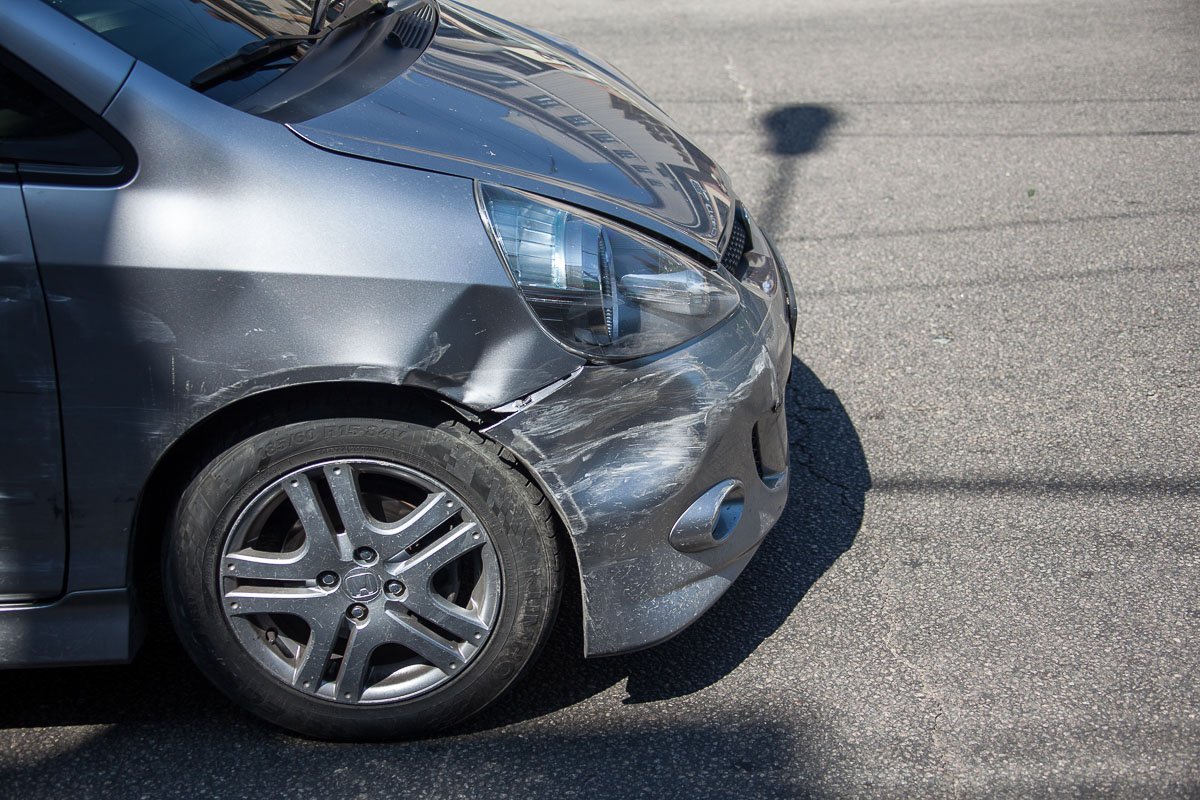 Автомобиль Honda стал неуправляемым и врезался в Citroen