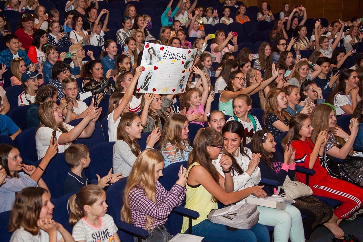 Вечер для ребят получился очень насыщенным и ярким Вечер для ребят получился очень насыщенным и ярким