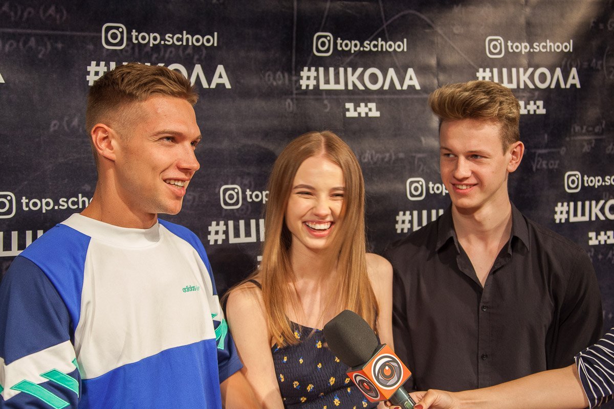 Уже завтра на Информаторе появится видео большого эксклюзивного интервью с актерами телесериала «Школа» Уже завтра на Информаторе появится видео большого эксклюзивного интервью с актерами телесериала «Школа»