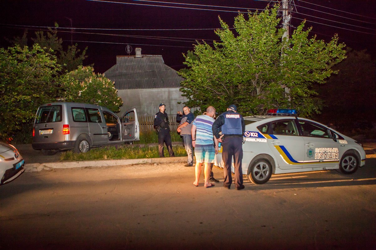 На улице Василия Кука, 65, автомобиль Volkswagen влетел под забор частного дома