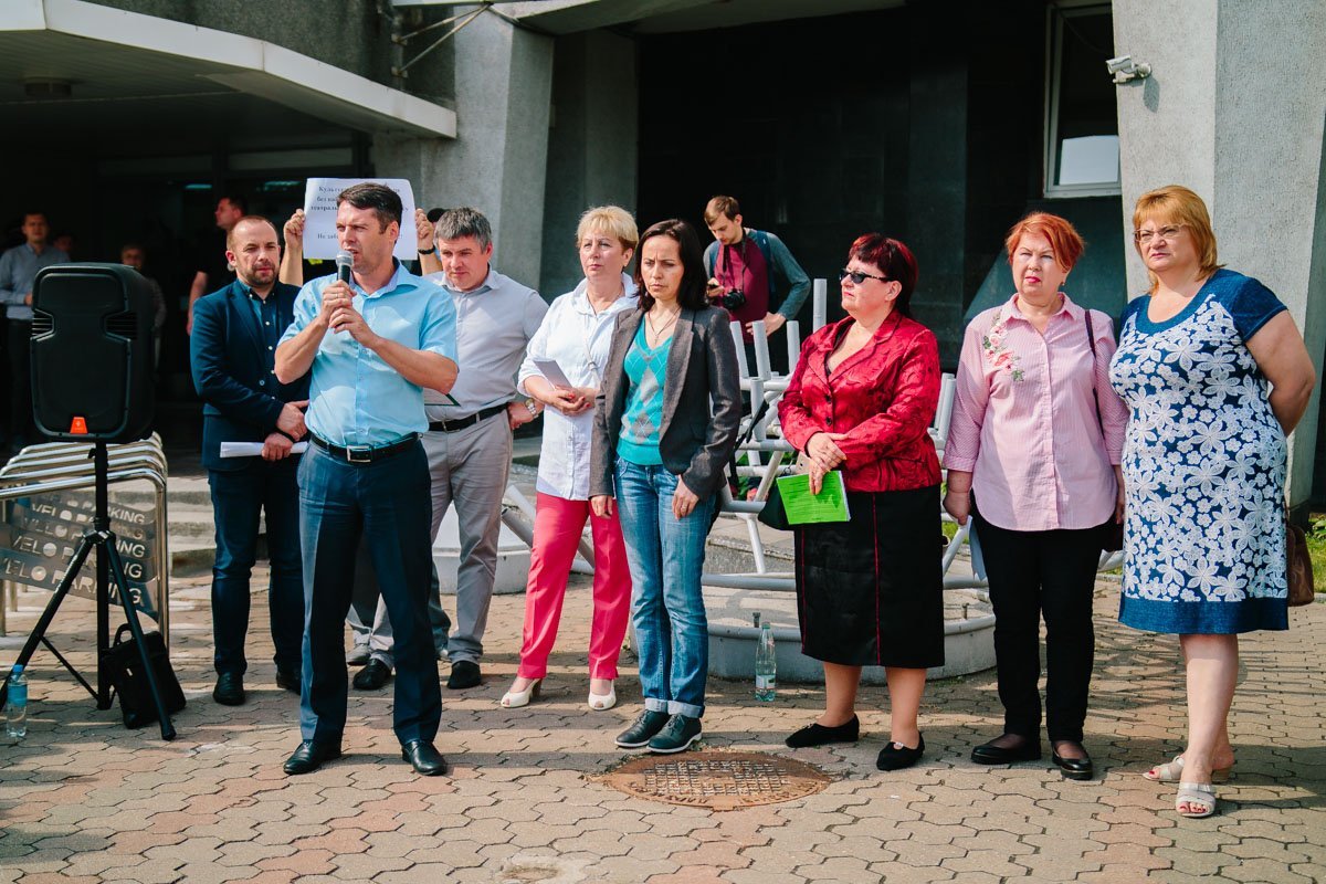 Евгений Хорошилов пытается снизить общее напряжение