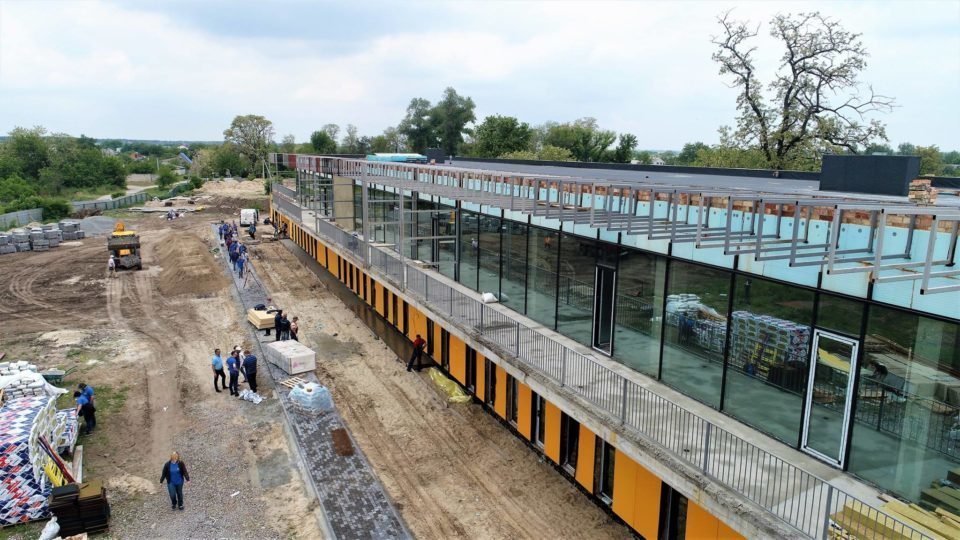 Под Днепром строят четыре уникальных детских садика 3