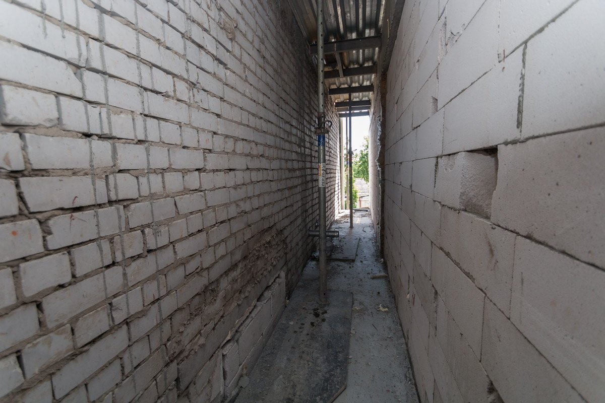 Между корпусами будет проход Между корпусами будет проход