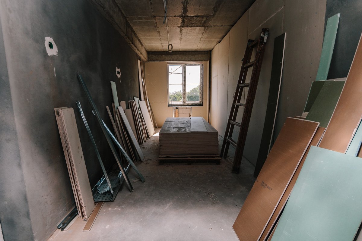 Во всем корпусе установили пластиковые окна Во всем корпусе установили пластиковые окна