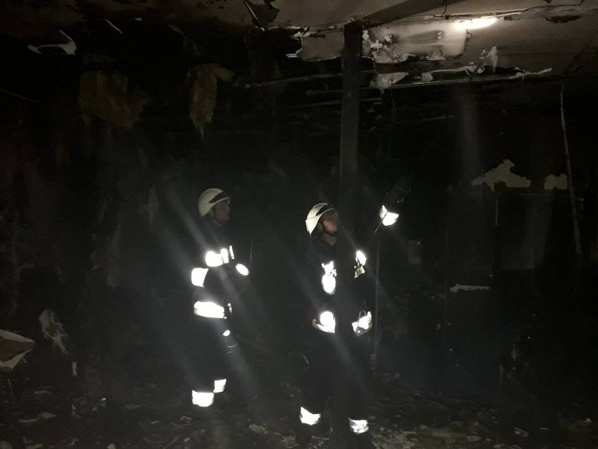 24 мая в Службу спасения «101» поступило сообщение о пожаре в зале интернет-центра по улице Большая Диевская 24 мая в Службу спасения «101» поступило сообщение о пожаре в зале интернет-центра по улице Большая Диевская