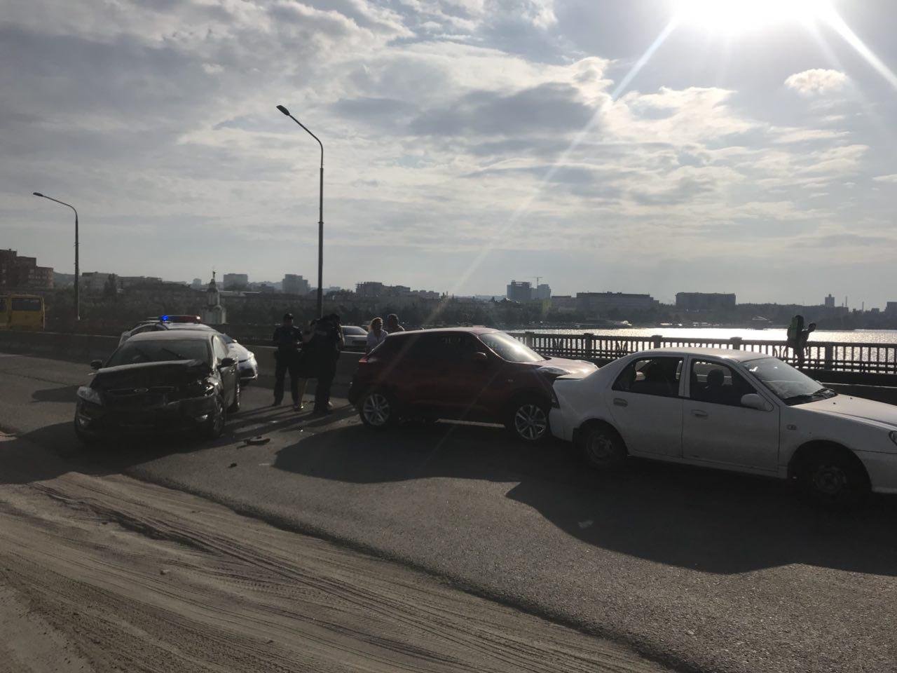 ДТП парализовало движение транспорта ДТП парализовало движение транспорта