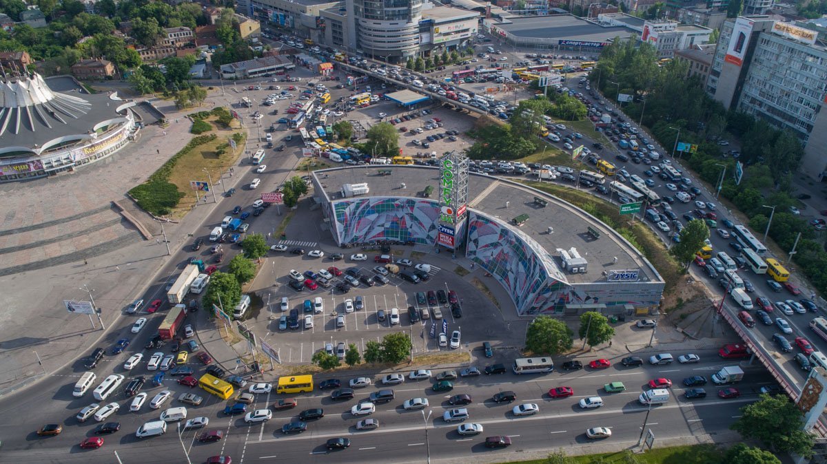 Движение в центре города парализовано Движение в центре города парализовано