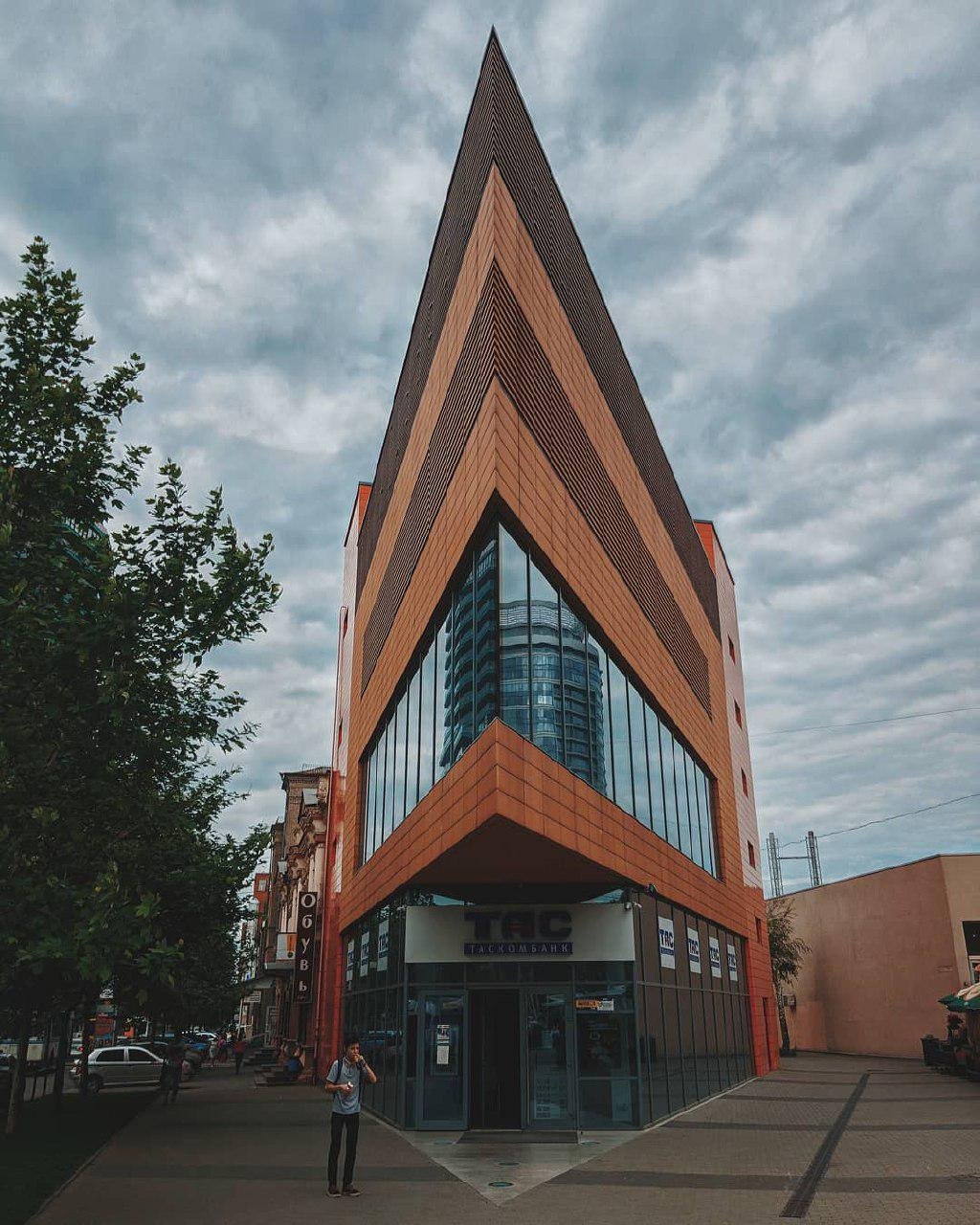 Острый город. Фото: deniska_ua