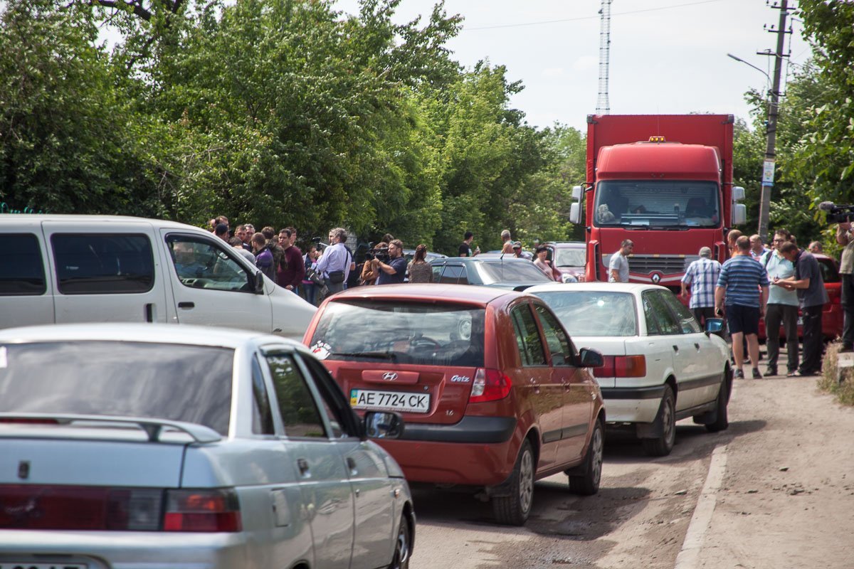 Движение парализовал митинг