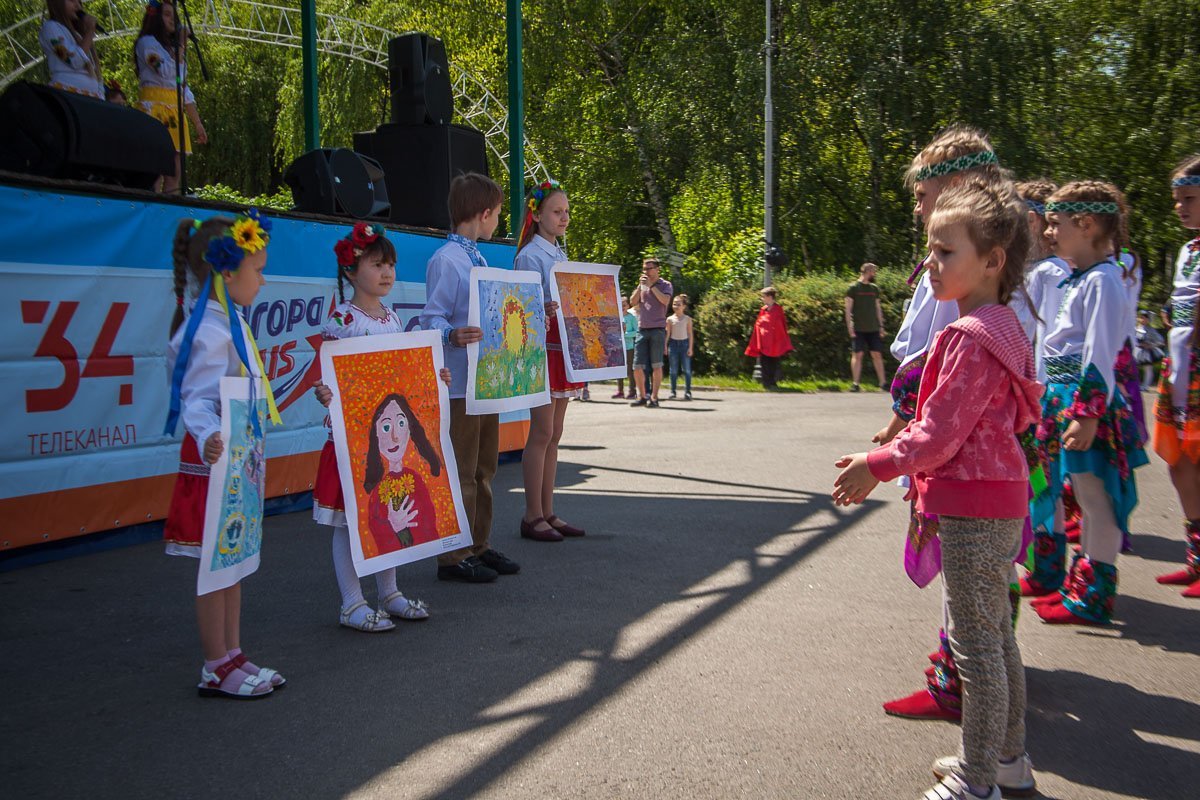 Задача мероприятия — почтить память тех, кто не вернулся домой, а также рассказать о том, чем можно занять детей вне школы Задача мероприятия — почтить память тех, кто не вернулся домой, а также рассказать о том, чем можно занять детей вне школы