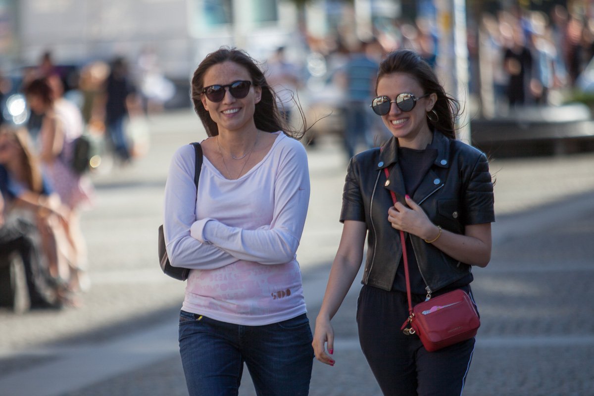 Когда очень долго позировали перед геодезистом, и наконец нашли настоящего фотографа