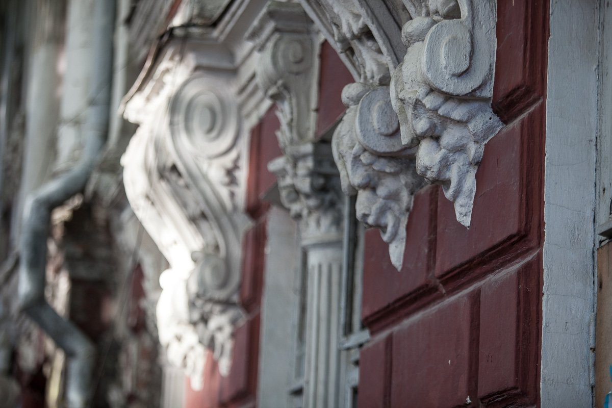 Устрашающие образы охраняют историю