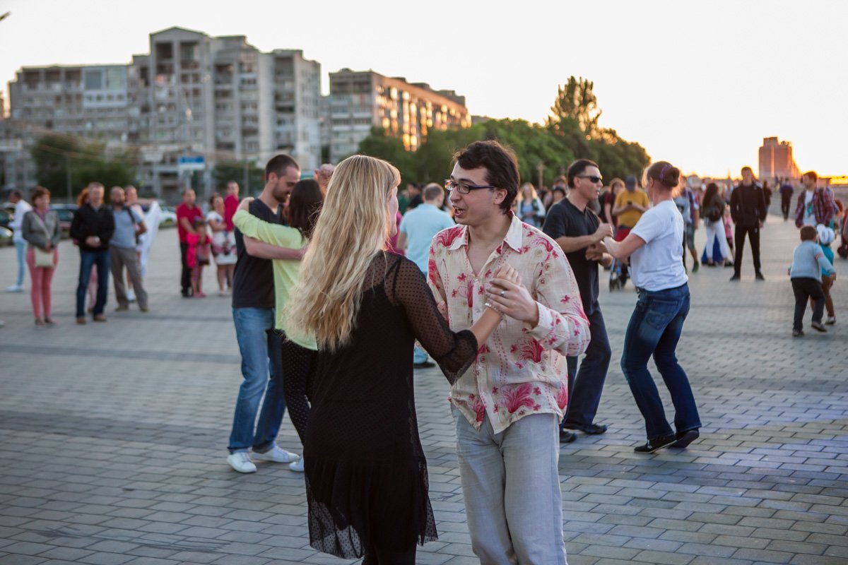 Танцы - это живое общение Танцы - это живое общение