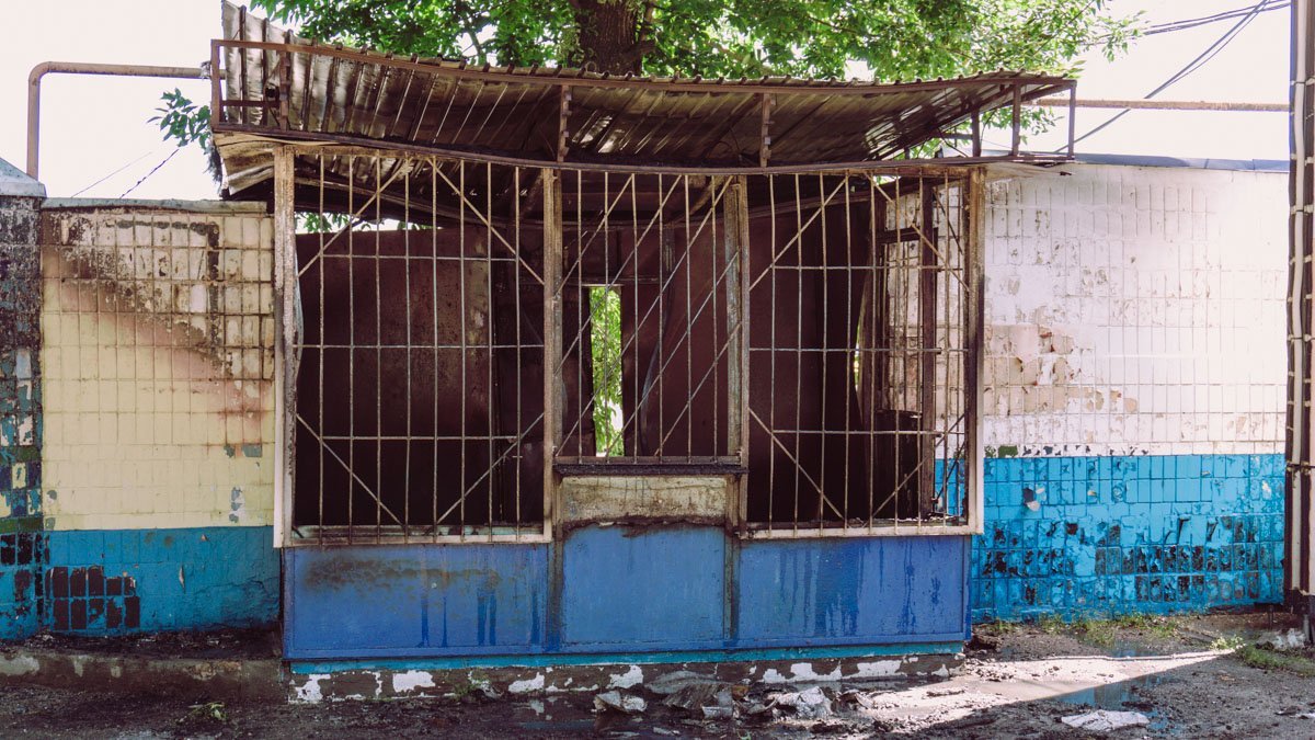 Ларек сгорел на улице Орловской