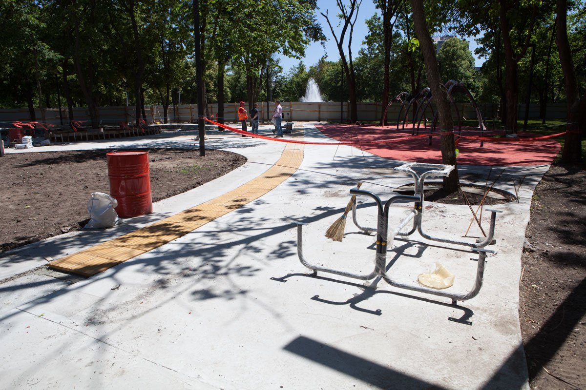 В парке задумано множество локаций, у каждой из которых будет своя функция