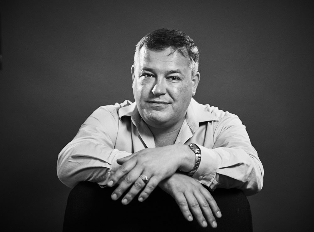 В главной роли: Алексей Смолка