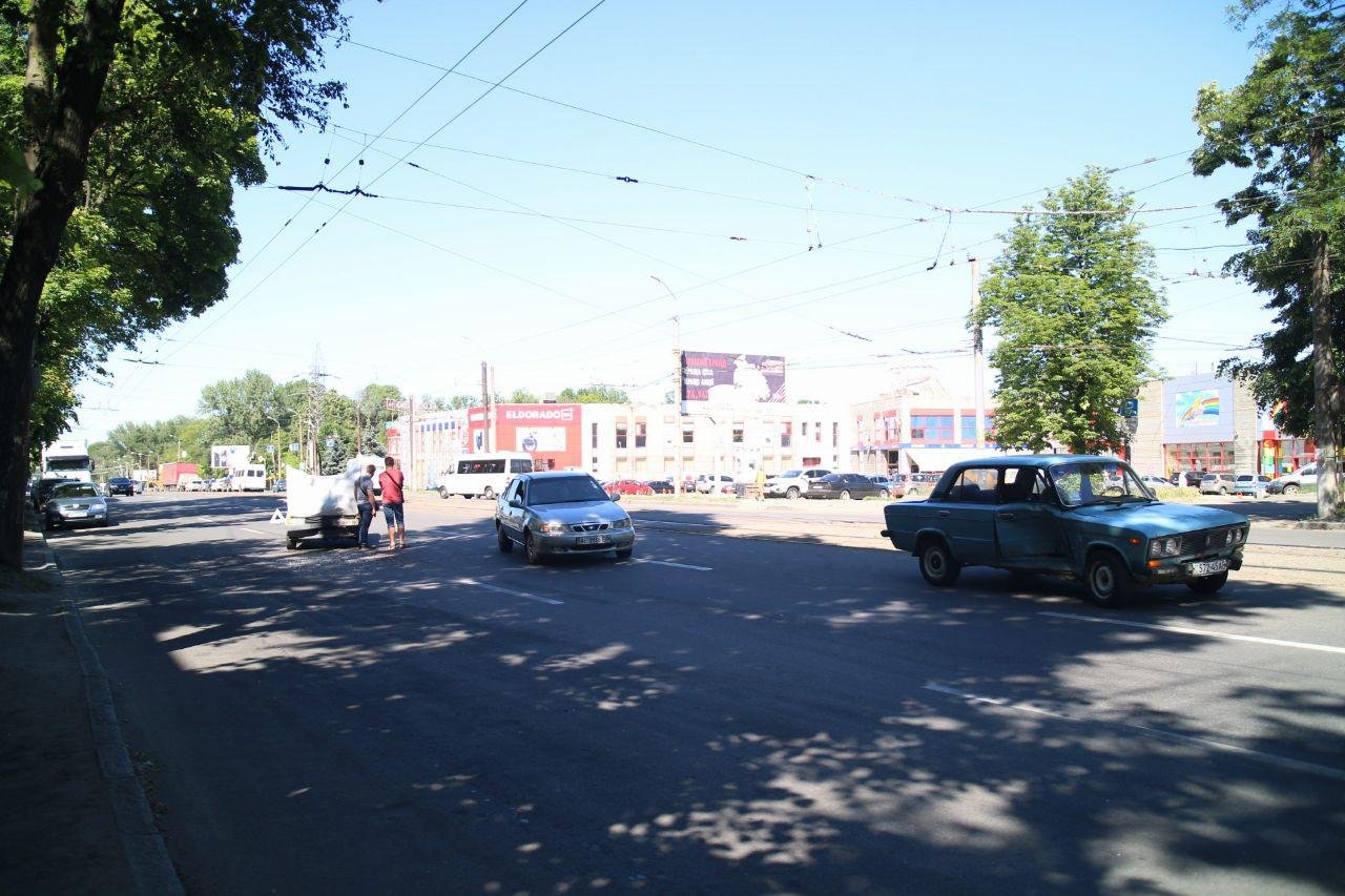 Неподалеку от первого произошло другое ДТП Неподалеку от первого произошло другое ДТП