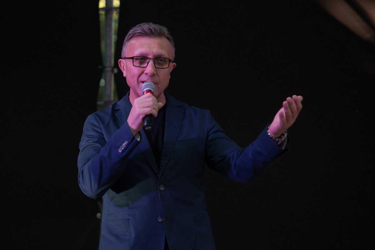 Победителей фестиваля награждал заместитель городского головы Александр Шикуленко Победителей фестиваля награждал заместитель городского головы Александр Шикуленко