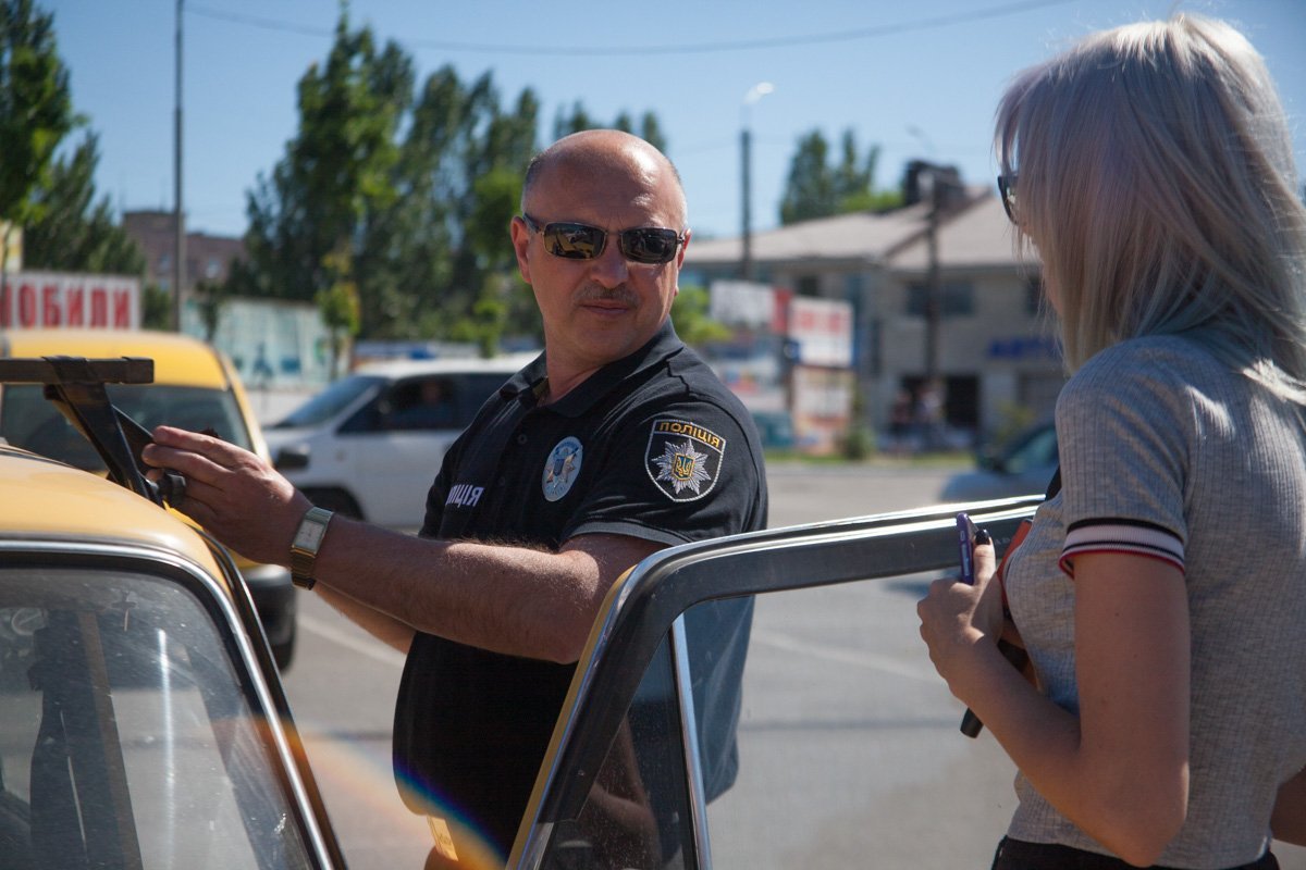 Правоохранители просят жителей Днепра быть осторожнее Правоохранители просят жителей Днепра быть осторожнее