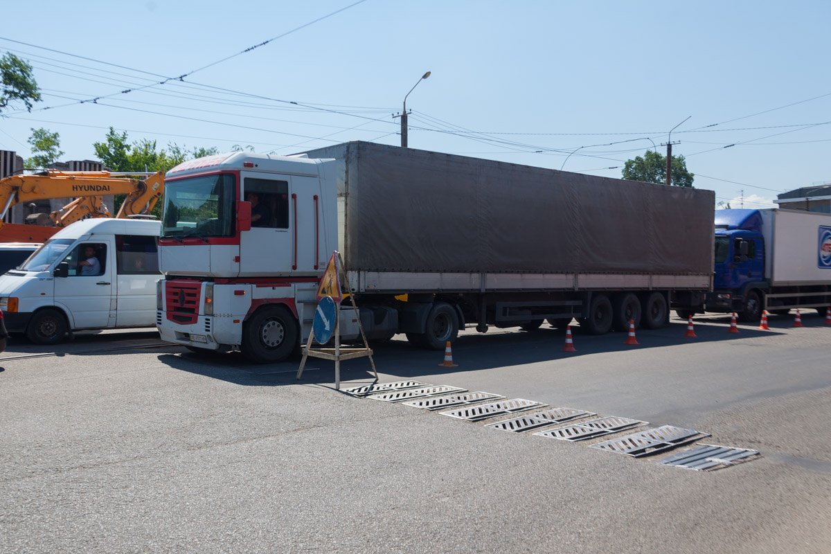 Проезд затруднен Проезд затруднен