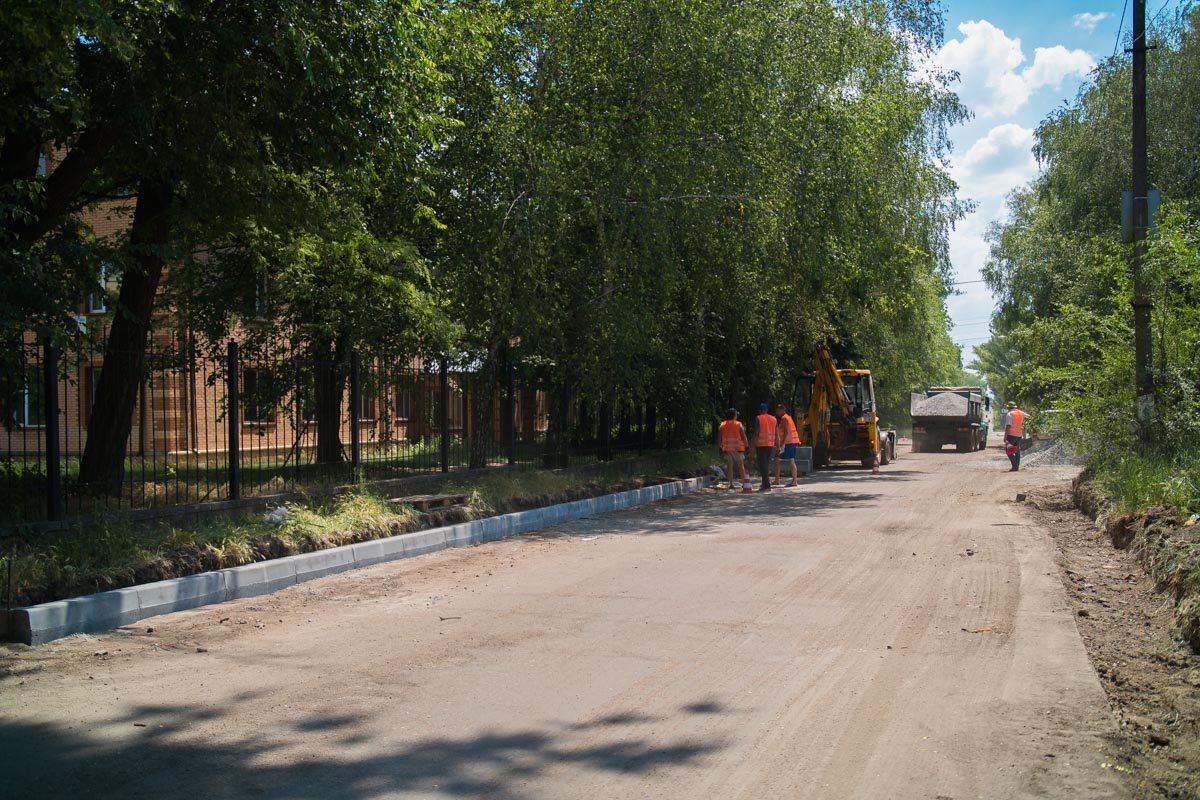 Из всех планов в поселке Авиаторском выполнено лишь 10% Из всех планов в поселке Авиаторском выполнено лишь 10%